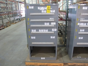 STANLEY VIDMAR HEAVY DUTY 5-DRAWER PARTS CABINET W/ CONTENTS (W-51) LOADING & HANDLING FEE $25-